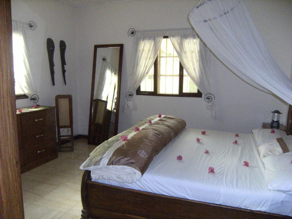 Mandinka Lodge Кололі Номер фото