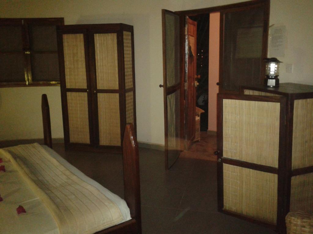 Mandinka Lodge Кололі Номер фото