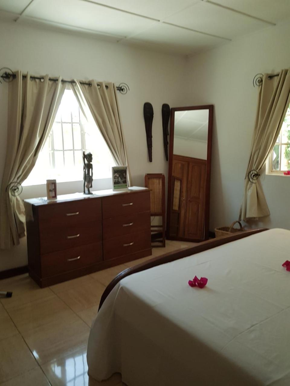 Mandinka Lodge Кололі Екстер'єр фото
