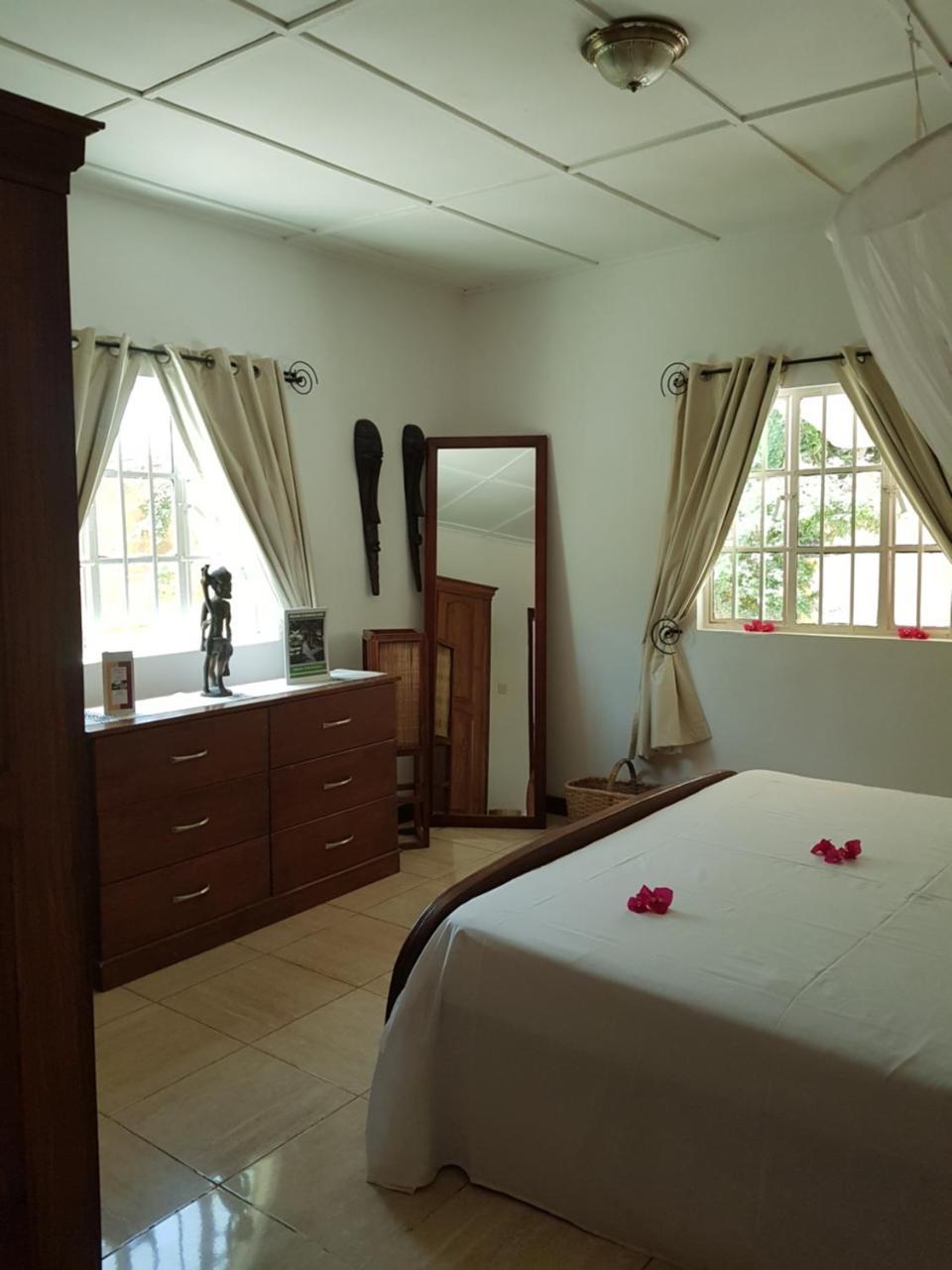Mandinka Lodge Кололі Екстер'єр фото