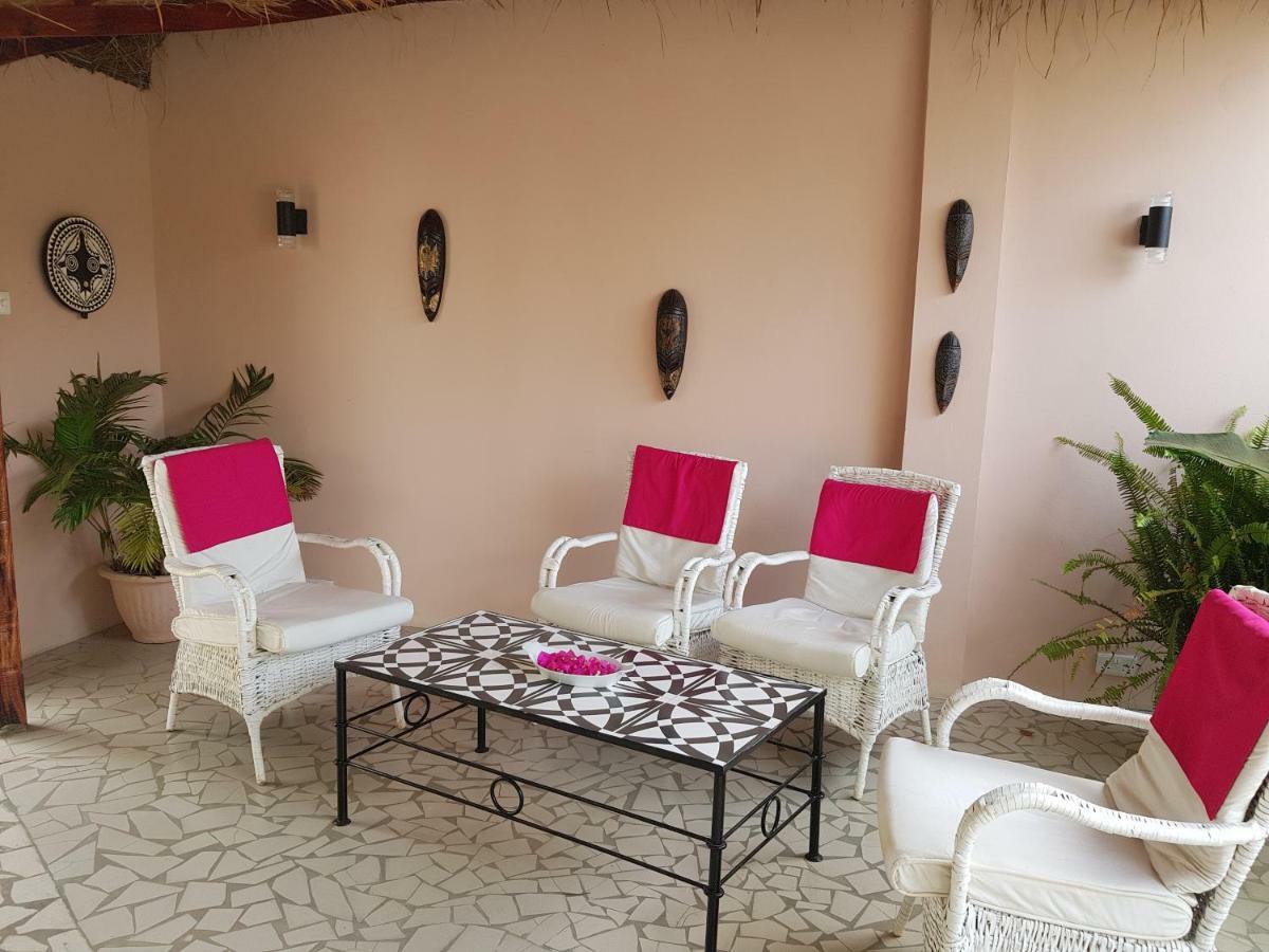 Mandinka Lodge Кололі Екстер'єр фото